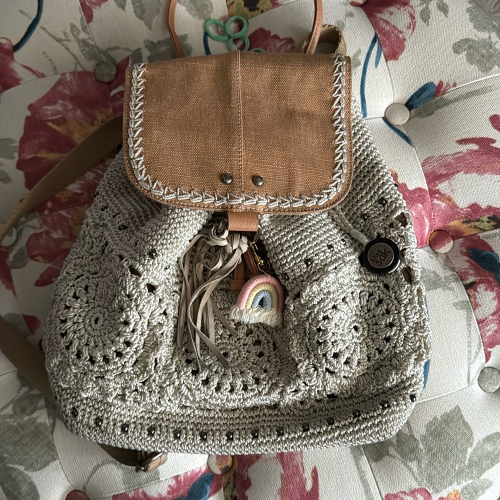 - The Sak Avalon crochet back pack 💕💕